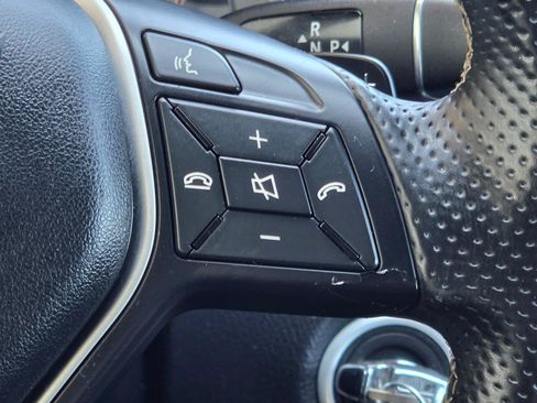 Used 2014 Mercedes-Benz CLA 250 4MATIC image 20