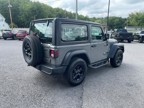 Used 2022 Jeep Wrangler Sport AWD/4WD image 7