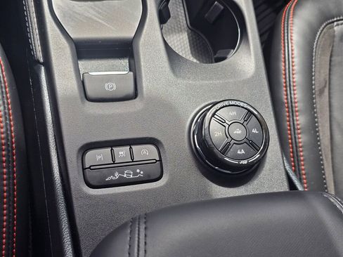 Used 2025 Ford Ranger Raptor AWD/4WD image 22