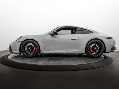 Used 2025 Porsche 911 Carrera 4 GTS AWD/4WD image 2