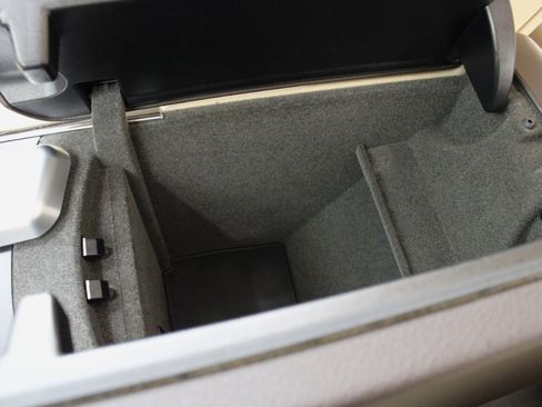 Used 2016 Mercedes-Benz GLE 350 w/ Premium Package image 65