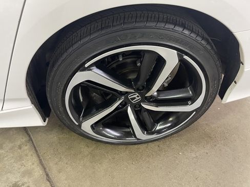 Used 2022 Honda Accord Sport Special Edition image 9