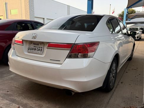 Used 2011 Honda Accord SE image 6