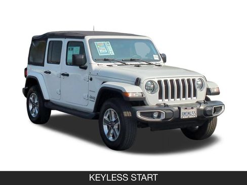 Used 2018 Jeep Wrangler Unlimited Sahara AWD/4WD image 2