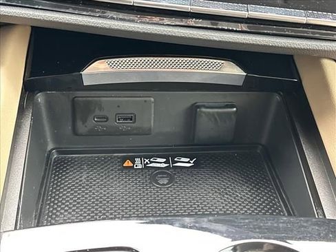 Certified 2025 Buick Envision Preferred AWD/4WD image 29