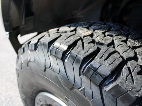 Used 2018 Ford F150 Raptor w/ Equipment Group 802A Luxury image 11