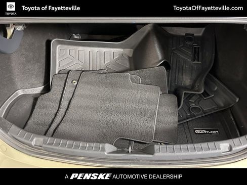 Used 2025 MAZDA MAZDA3 s image 8