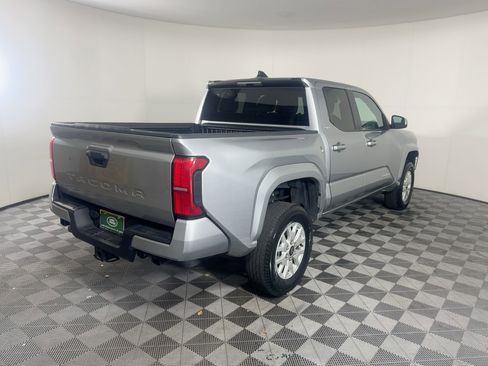 Used 2024 Toyota Tacoma SR5 image 10