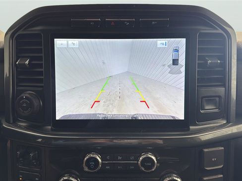 Certified 2022 Ford F150 XLT w/ Equipment Group 302A High image 18