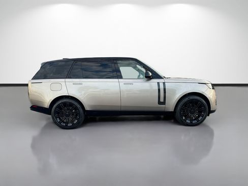 New 2026 Land Rover Range Rover Long Wheelbase SE AWD/4WD image 6