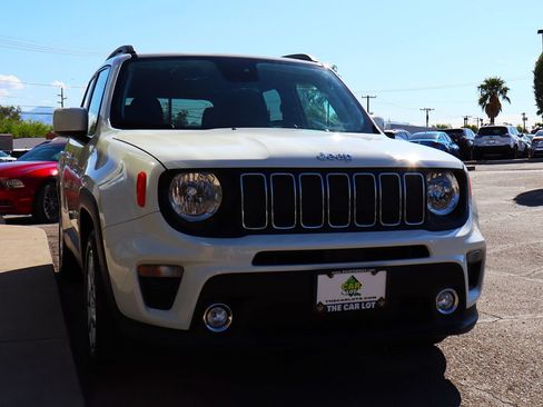 Used 2020 Jeep Renegade Latitude w/ Popular Equipment Group FWD image 18
