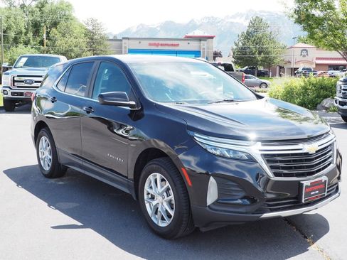 Used 2022 Chevrolet Equinox LT AWD/4WD image 3