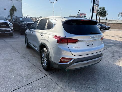 Used 2020 Hyundai Santa Fe SE FWD image 7
