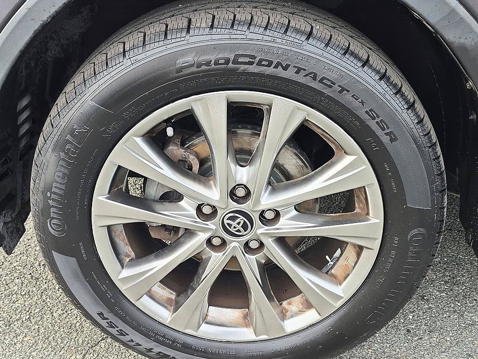 Used 2016 Toyota RAV4 Limited FWD image 10