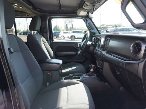 Used 2021 Jeep Gladiator Sport AWD/4WD image 30