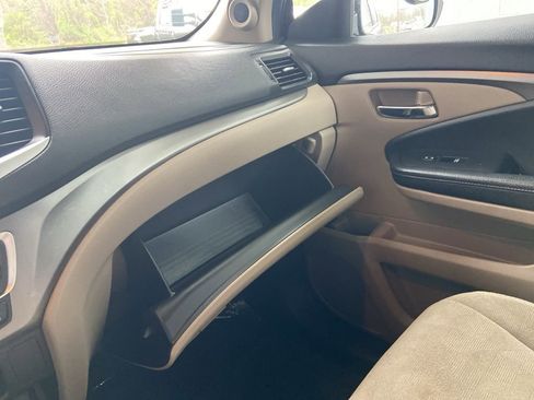 Used 2019 Honda Pilot LX image 31