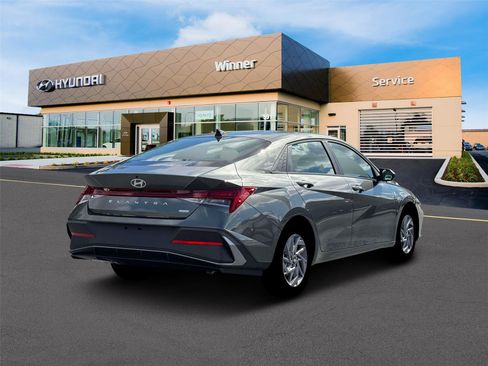 New 2026 Hyundai Elantra Hybrid FWD image 26