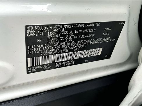 Certified 2025 Toyota RAV4 LE image 32