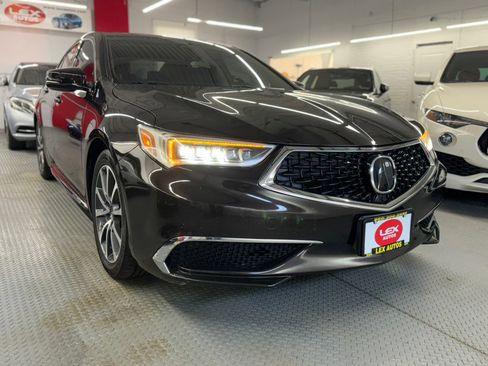 Used 2018 Acura TLX V6 SH-AWD w/ Technology Pkg image 4