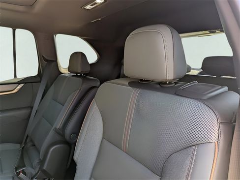 New 2026 GMC Acadia AT4 w/ Super Cruise Package image 29