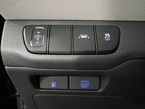 Used 2020 Hyundai Ioniq Blue FWD image 34
