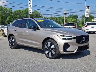 Certified 2025 Volvo XC60 T8 Plus w/ Protection Package Premier