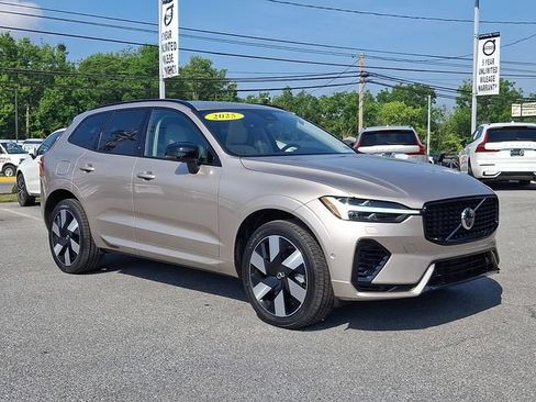 Certified 2025 Volvo XC60 T8 Plus w/ Protection Package Premier AWD/4WD image 1