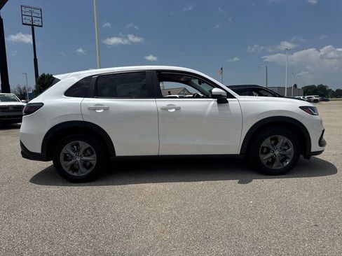 Used 2026 Honda HR-V LX image 8