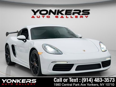 Used 2018 Porsche 718 Cayman GTS image 14