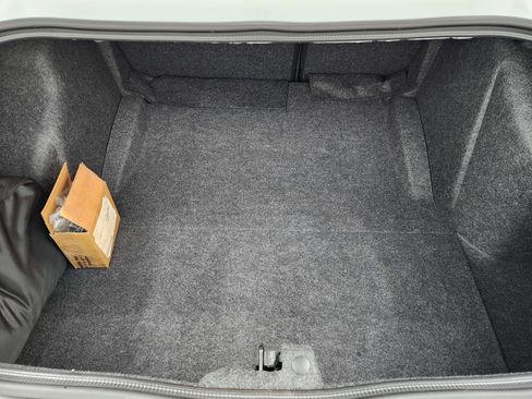 Used 2019 Dodge Challenger SRT Hellcat Redeye image 29