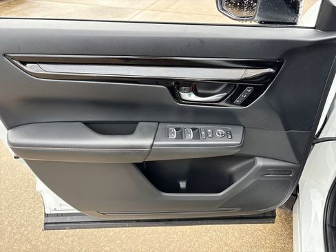 Used 2023 Honda CR-V Sport Touring image 15