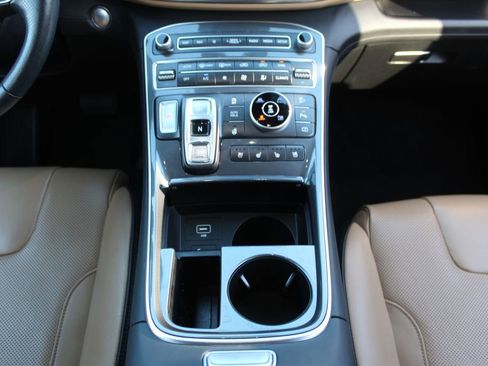 Used 2022 Hyundai Santa Fe Calligraphy image 21