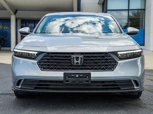 Used 2024 Honda Accord EX image 2