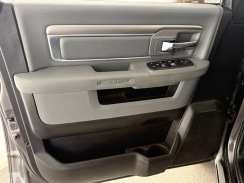 Used 2019 RAM 1500 Big Horn image 9