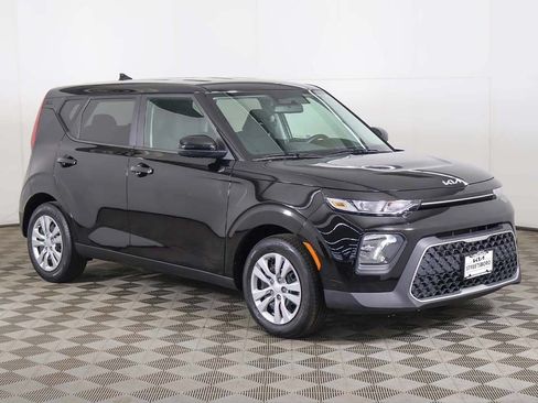 Used 2022 Kia Soul LX FWD image 41
