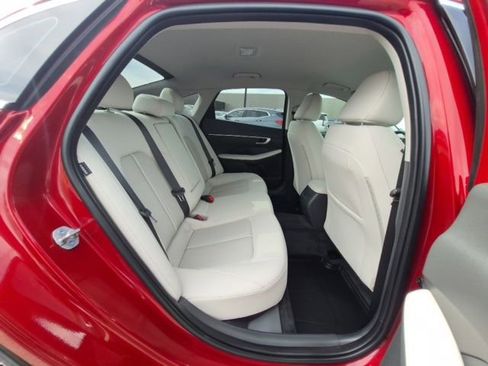 Used 2025 Hyundai Sonata SEL AWD/4WD image 13