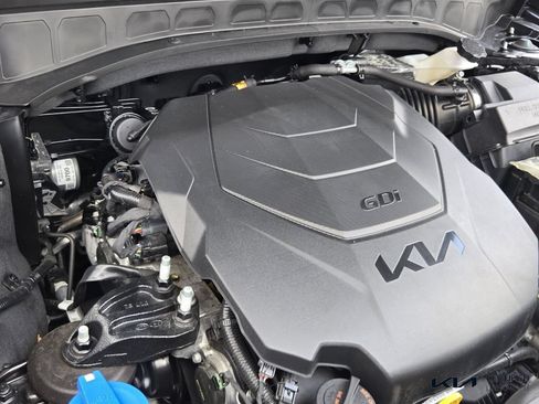 Certified 2024 Kia Telluride S FWD image 17