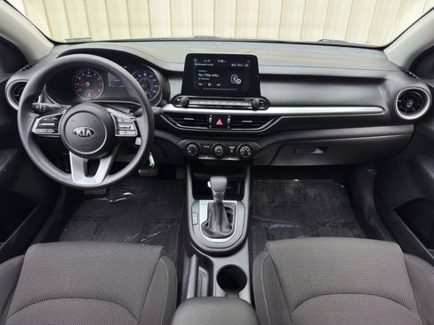 Used 2020 Kia Forte LXS FWD image 10
