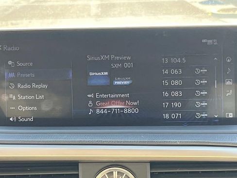 Used 2021 Lexus RX 350L Premium w/ Premium Package AWD/4WD image 14