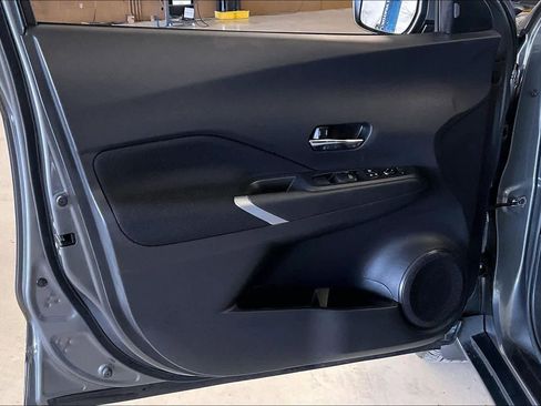 Used 2021 Nissan Kicks SV image 20