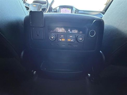 Used 2019 Chevrolet Suburban LT image 57
