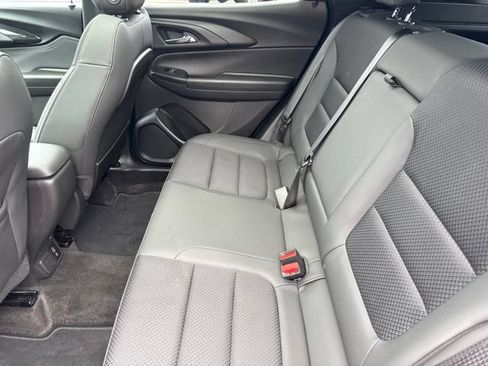 Used 2023 Chevrolet TrailBlazer RS w/ Sun and Liftgate Package AWD/4WD image 17