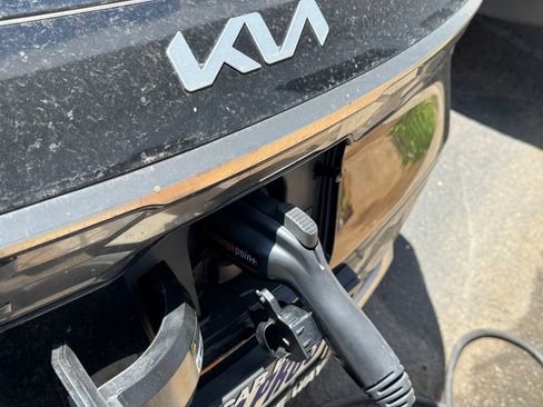 Used 2024 Kia Niro Wind FWD image 18