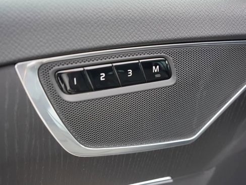 Used 2020 Volvo XC90 T5 Momentum w/ Protection Package Premier image 24