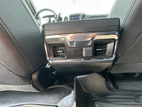 Used 2022 GMC Sierra 3500 AT4 image 27