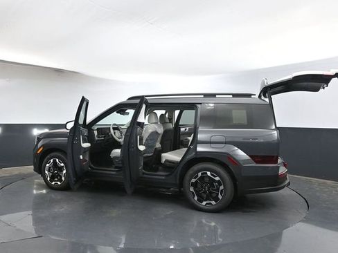 Used 2026 Hyundai Santa Fe SEL w/ Tow & Go Package image 39