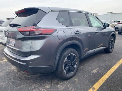 Used 2025 Nissan Rogue SV image 10