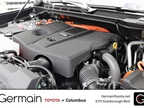 Certified 2024 Toyota Sequoia Platinum AWD/4WD image 30