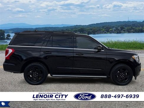 Certified 2021 Ford Expedition XLT image 8
