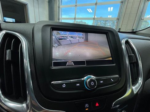 Used 2023 Chevrolet Equinox LT FWD image 18